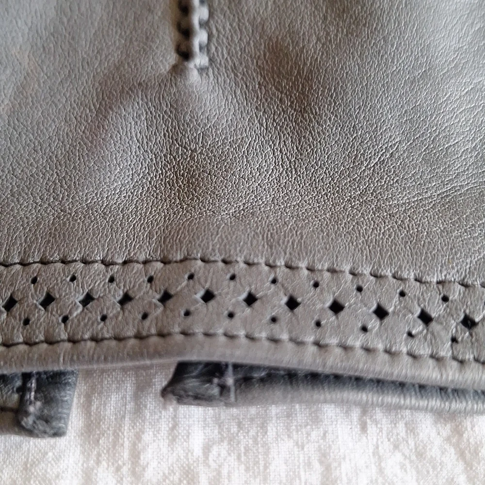 Vintage Women's Grey Leather Dress Gloves